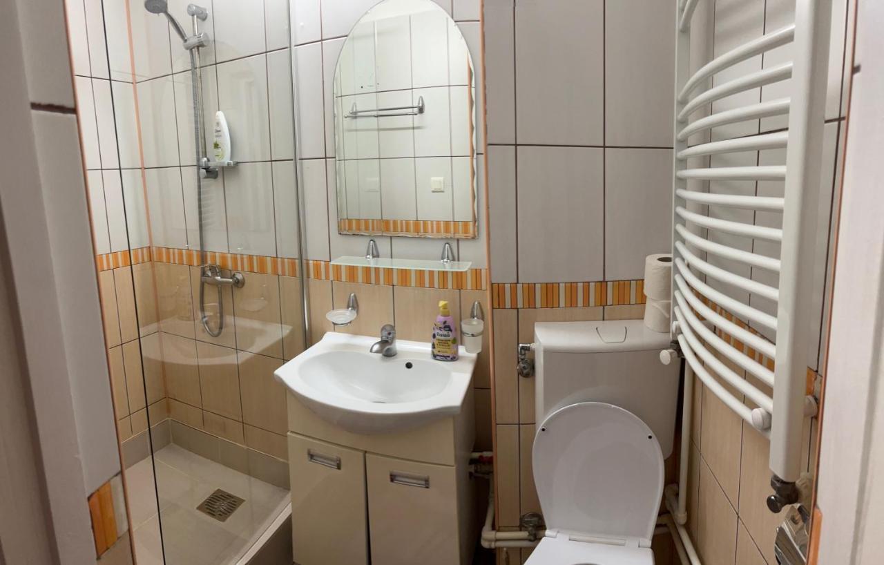 Linna Apartament Galaţi Екстериор снимка