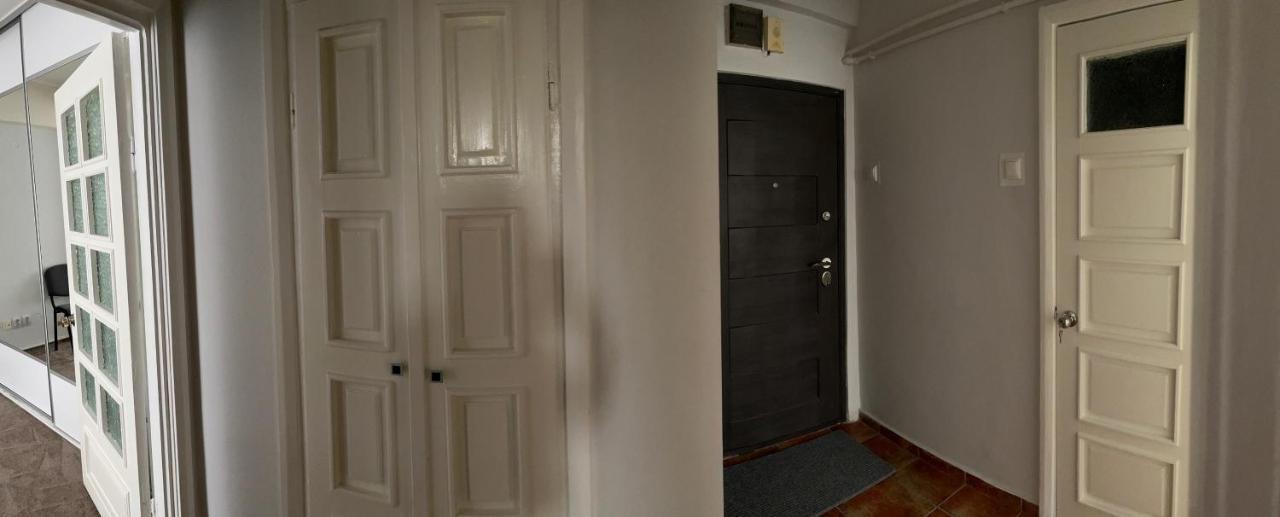 Linna Apartament Galaţi Екстериор снимка